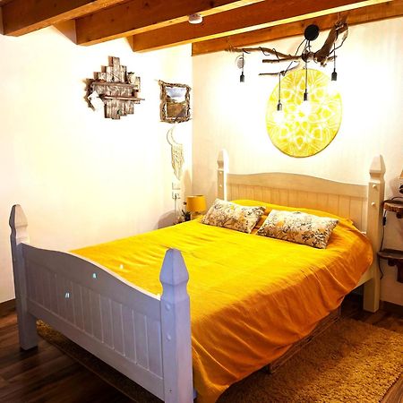 EygliersCozy Mini House With Beautiful Viewsアパートメント エクステリア 写真
