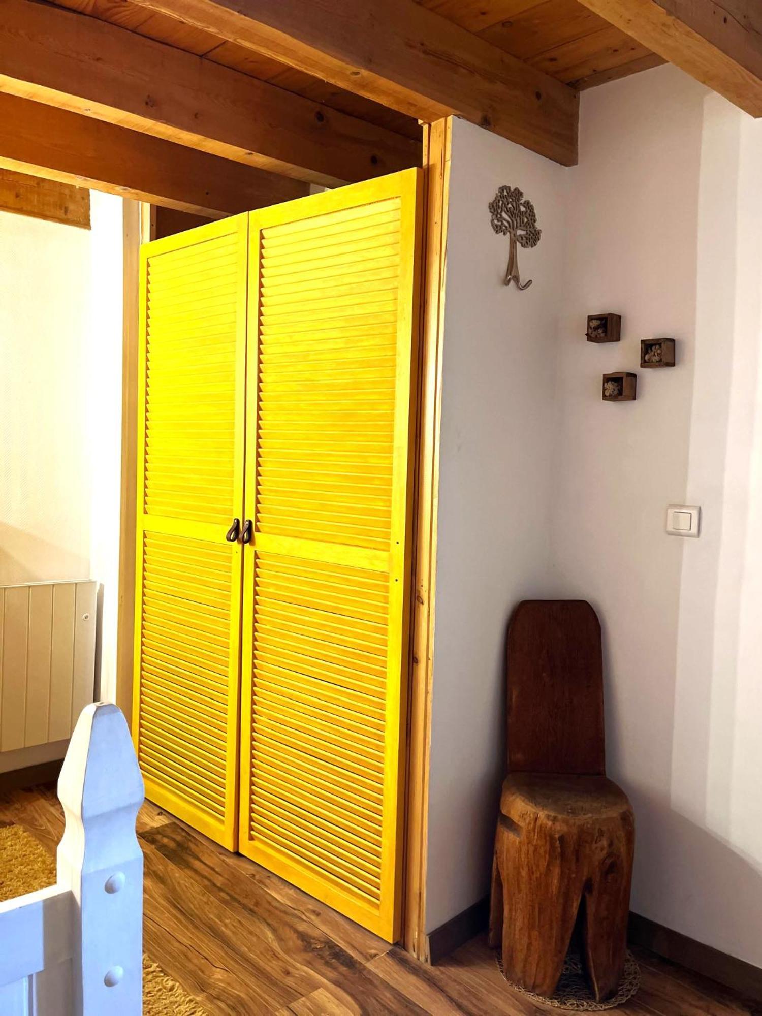 EygliersCozy Mini House With Beautiful Viewsアパートメント エクステリア 写真